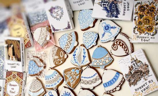 Decoramos galletas de jengibre, galletas