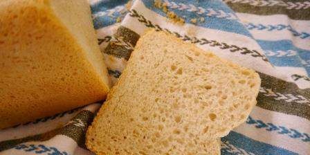 Pan de masa madre en el horno