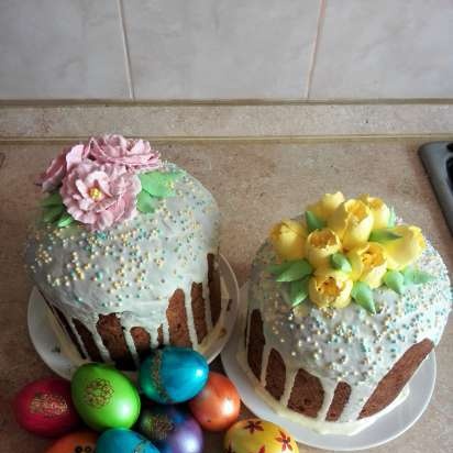 Kulich Myasoedovskaya-val a sütőben (mesterkurzus)