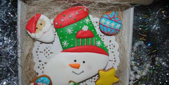 We decorate gingerbread cookies, cookies