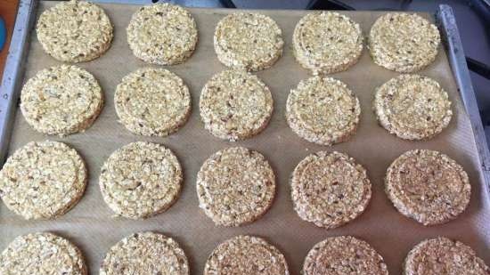 Cereal cookies with peanut butter and honey