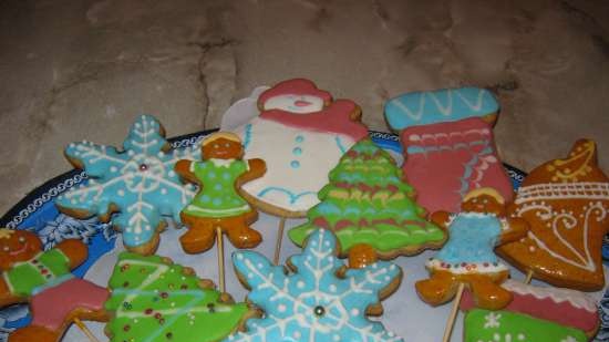 Pinalamutian namin ang cookies ng gingerbread, cookies