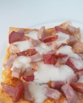 Pizza en pan de pita