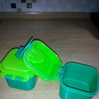 Plastic dishes Tupperware - reviews