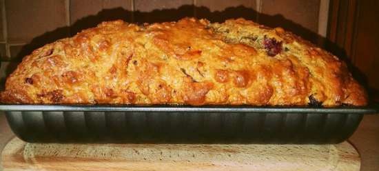 Volkoren honingkoek met veenbessen en chocolade (optie met maanzaad) in de oven