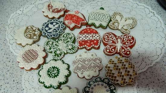 Decoramos galletas de jengibre, galletas