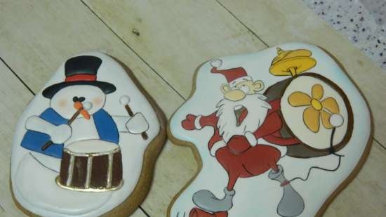 We decorate gingerbread cookies, cookies