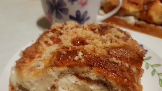 Buchteln buns (Buchtel) con ripieno di crema