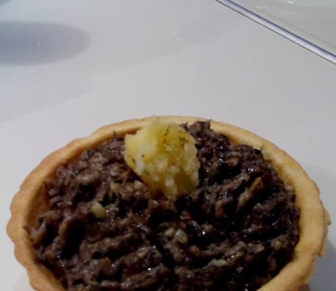 Manipis na simpleng malutong tartlets Para sa lahat