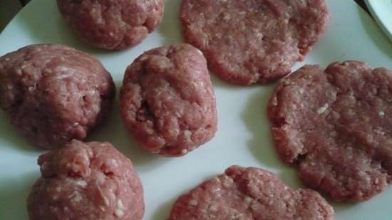 Minced meat chops