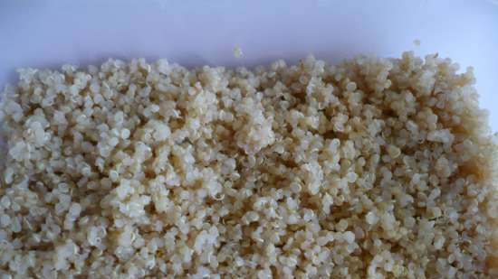 Berenar de caviar d’arengada. Variants amb quinoa i ordi.