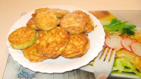 Tomates y calabacines en masa de queso