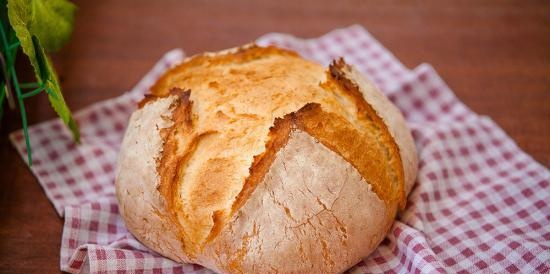 Pane di campagna greco