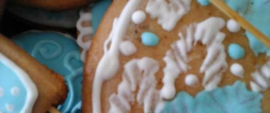 We decorate gingerbread cookies, cookies