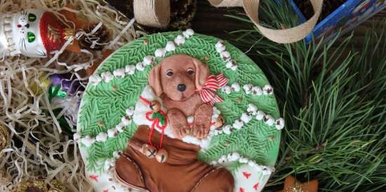 We decorate gingerbread cookies, cookies