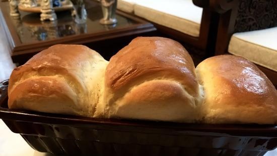 Tang-jong milk bread