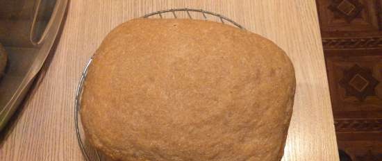 Pane Selyansky con lievito naturale in una macchina per il pane