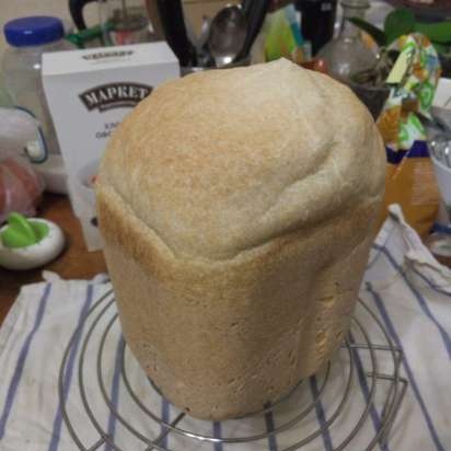 Il pane bianco più semplice a base di farina di frumento