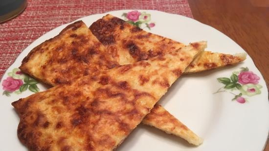 Khachapuri szybko w inny sposób w grillu kontaktowym VVK