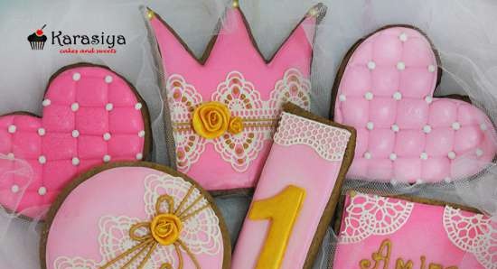 Decoramos galletas de jengibre, galletas