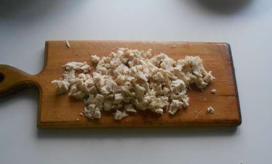 Buste di pasta sfoglia con formaggio fuso, mela e filetto di pollo