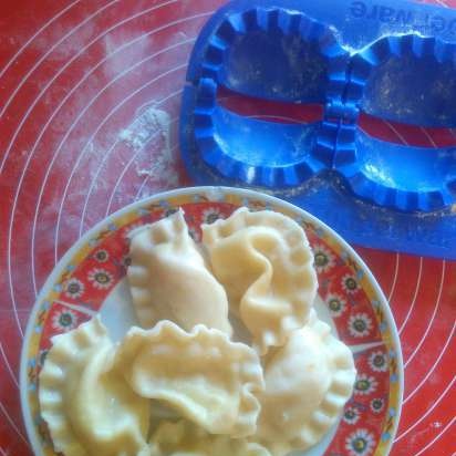 Dumplings and dumplings mold