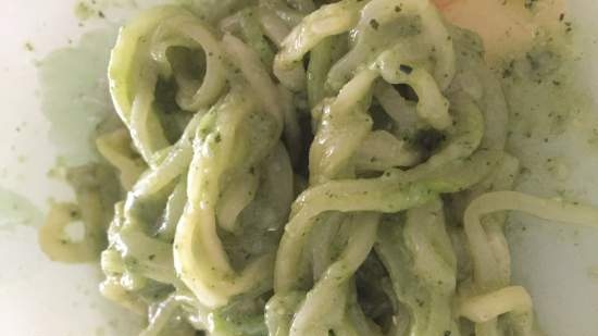 Tritatutto a spirale (affettatrice, spiralatrice) per tagliare frutta e verdura