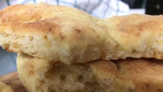 Masa sin levadura sobre kéfir para pasteles rápidos y pizza