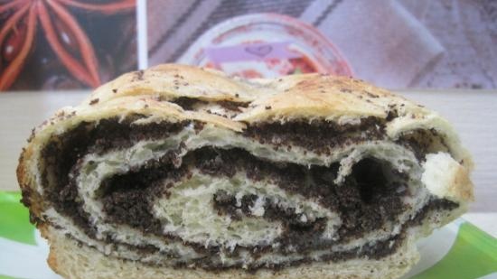 Panini caseari dell'Hokkaido dolci su foglie di tè Tang-Zhong