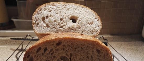 Panino di grano saraceno su una grande borsa (forno)