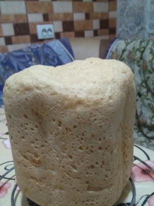 Sponge functional tinapay sa isang gumagawa ng tinapay