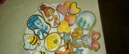 We decorate gingerbread cookies, cookies