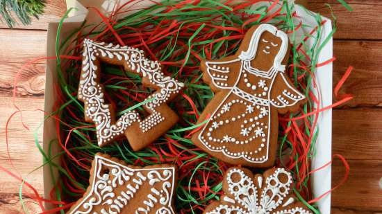 We decorate gingerbread cookies, cookies