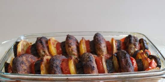 קציצות אפויות עם ירקות (Firinda patates kofte)