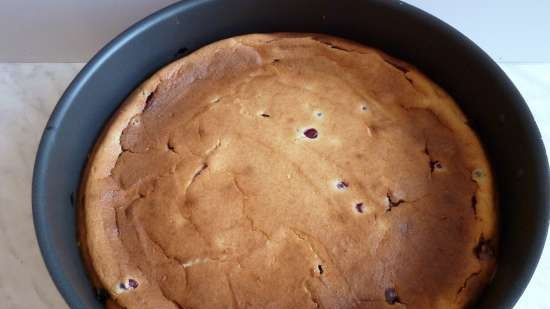 Cazuela de cuajada con frutos rojos