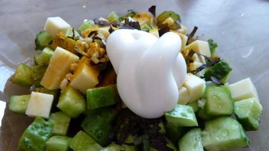 Pipino at keso salad