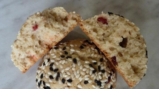 Havermoutkoekjes met veenbessen en sesamzaadjes