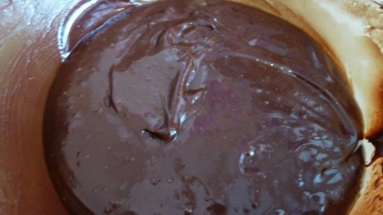 Pastel de chocolate con malvaviscos