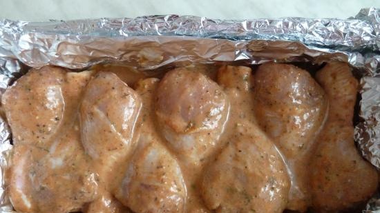 Muslos de pollo al horno en papel de aluminio