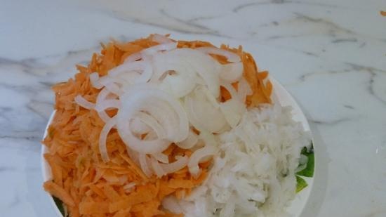 Spicy cabbage salad