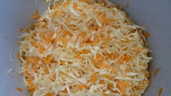 Spicy cabbage salad