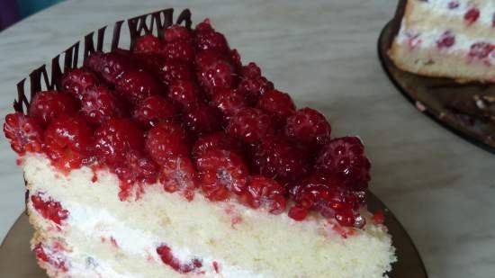 Cake "Berry tenderness"