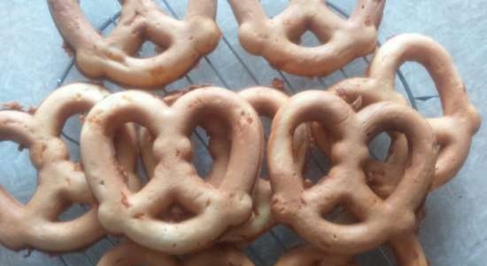 Cheese pretzels