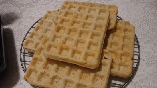 Ang waffles ng tinapay