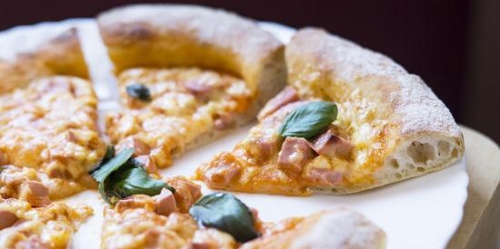 Pizza Renato Bosco, a także dlaczego konieczne jest uderzenie dłoni i zasada 55