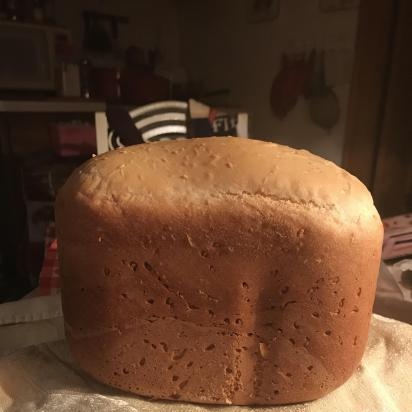 Pan de mostaza en una panificadora