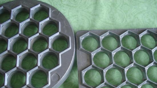 Dumplings and dumplings mold