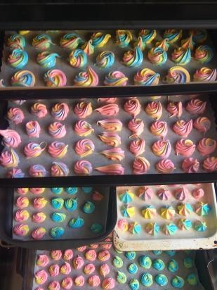 Rainbow meringue