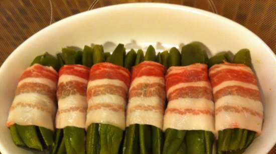 Green Beans with Bacon (Grune Bohnen im Speckmantel)