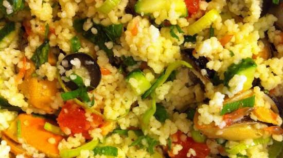 Insalata di cous cous di agrumi con cozze e menta